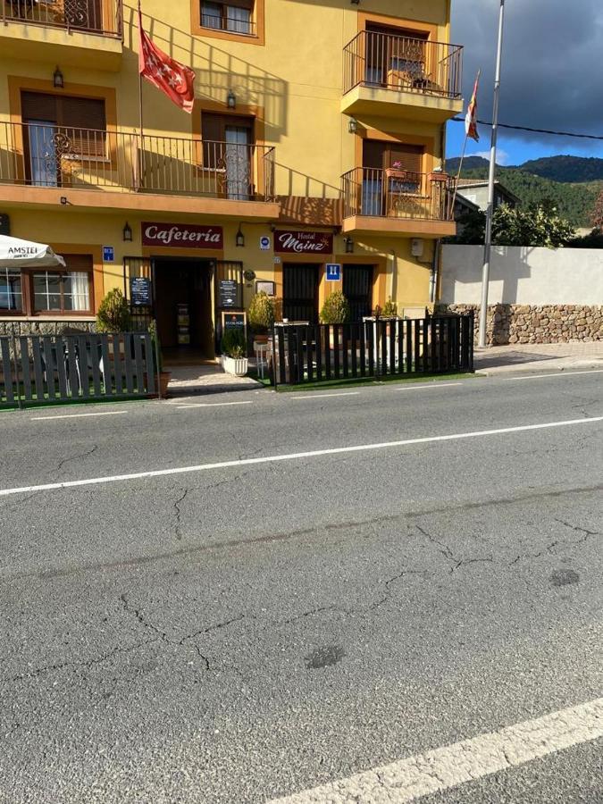 Hostal Mainz Piedralaves Eksteriør bilde